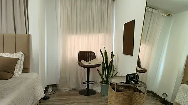Snapshot of grace_clarc chatting on July 14, 2026, 10:15 pm grace clarc online show from July 14, 2026, 10:15 pm
