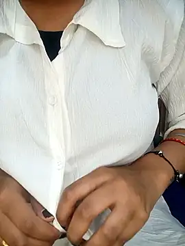 MEGHA MEERA online show from March 6, 2026, 9:28 am