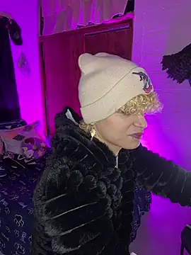 Lucke Ccollins online show from April 18, 2026, 7:12 am