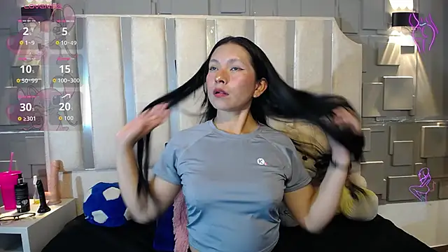 Chloe16  online show from April 4, 2026, 7:11 pm