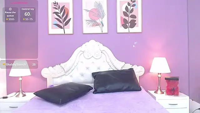 YayaQueen online show from April 23, 2026, 12:29 pm