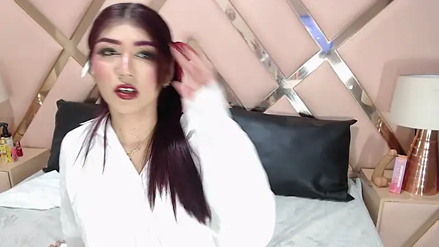 ZairaRogue online show from March 12, 2026, 12:11 pm