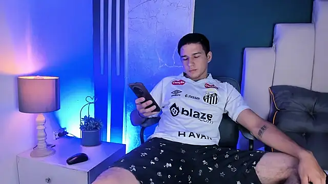 Jean Jagger online show from March 12, 2026, 11:27 am