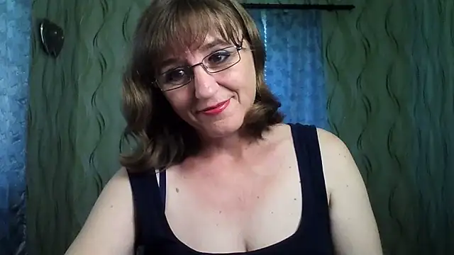 Alisaprice077 online show from June 21, 2026, 6:38 am
