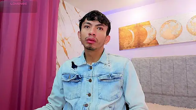 Luchoplayboy online show from April 1, 2026, 12:28 pm