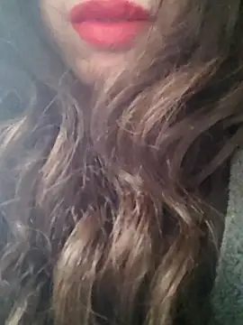 Kamilya89six online show from April 3, 2026, 2:37 pm