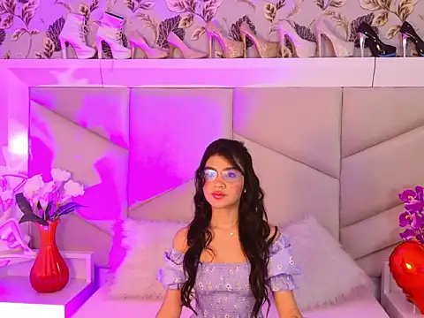 OliviaDiaz online show from March 7, 2026, 8:39 pm