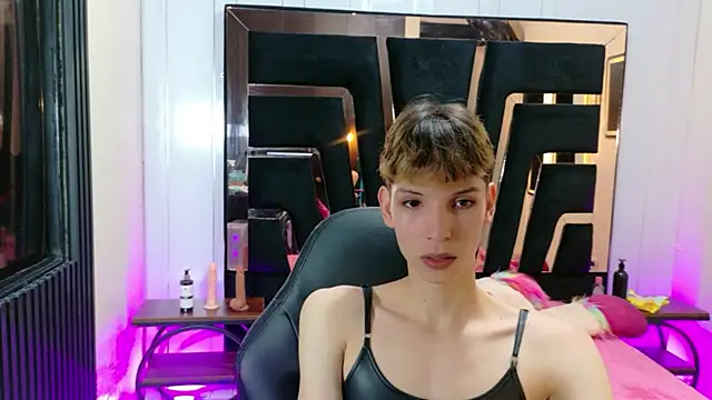 Stefany PiInk online show from March 19, 2026, 12:42 pm