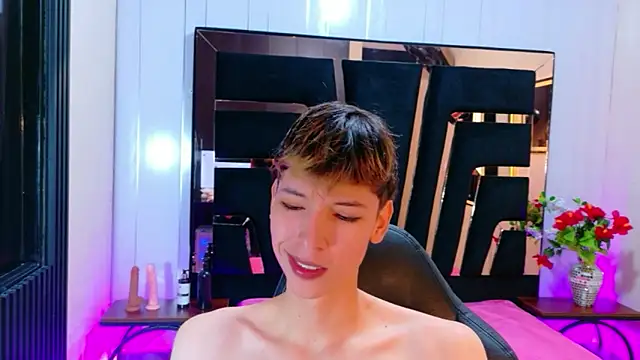 Stefany PiInk online show from March 28, 2026, 12:05 pm