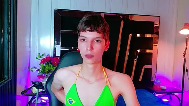 Stefany PiInk online show from May 11, 2026, 12:33 pm