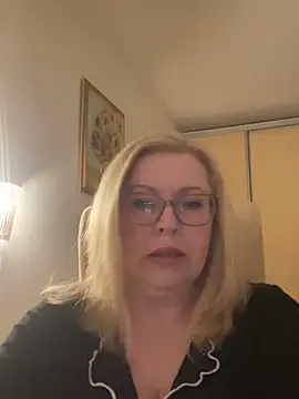 JanieLight53 online show from March 13, 2026, 8:04 pm