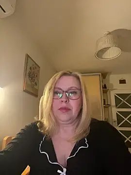 JanieLight53 online show from March 21, 2026, 10:02 pm