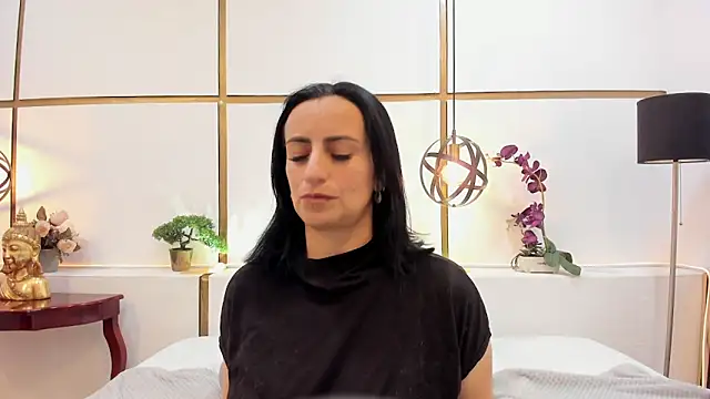 BrendaCantorel online show from April 13, 2026, 12:10 pm