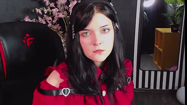 EsterTwilight online show from March 10, 2026, 8:58 pm