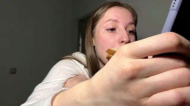 Sweet Pussy Girl online show from March 12, 2026, 12:44 pm