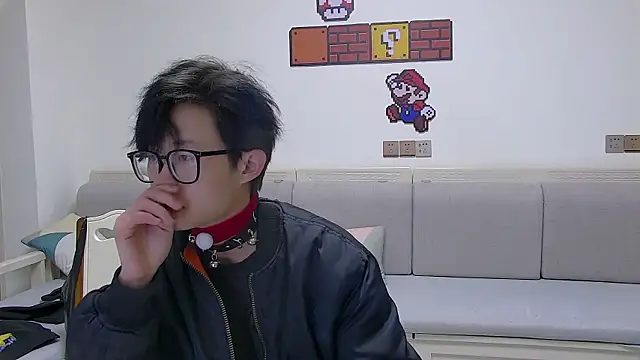 Chili-001 online show from April 12, 2026, 2:27 am