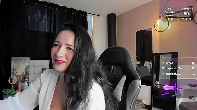 Vicky Angeel online show from June 25, 2026, 6:01 pm