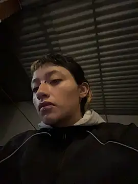 baby akuma online show from April 25, 2026, 3:53 am