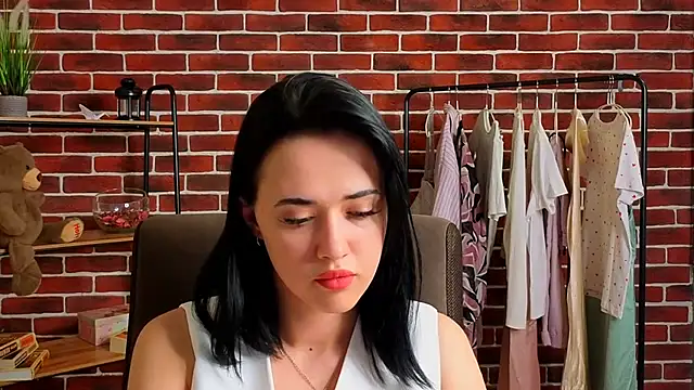 FrancessGonzalez online show from March 30, 2026, 1:23 pm