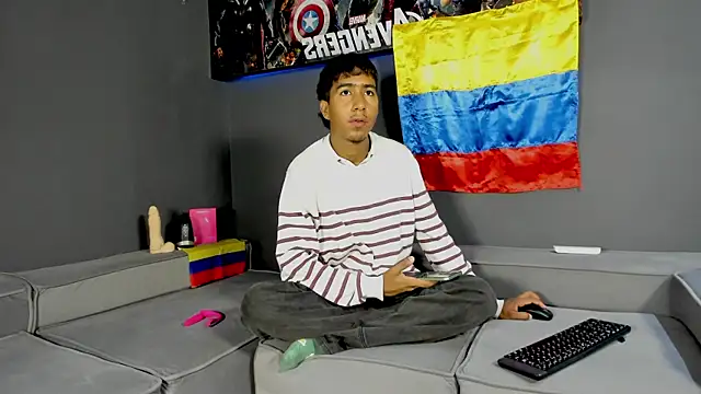 Ender h0tt online show from June 18, 2026, 1:59 pm