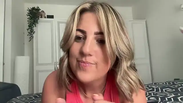 annabellewarick online show from June 15, 2026, 3:47 pm