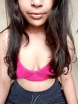 Divya3107 online show from July 15, 2026, 4:18 am