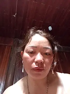 Yellow-pink online show from April 21, 2026, 9:50 pm