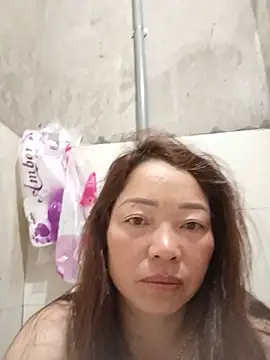 Yellow-pink online show from May 9, 2026, 10:26 pm