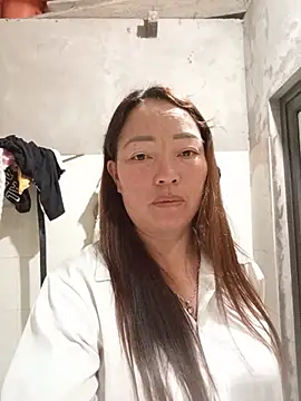Yellow-pink online show from June 1, 2026, 2:08 pm