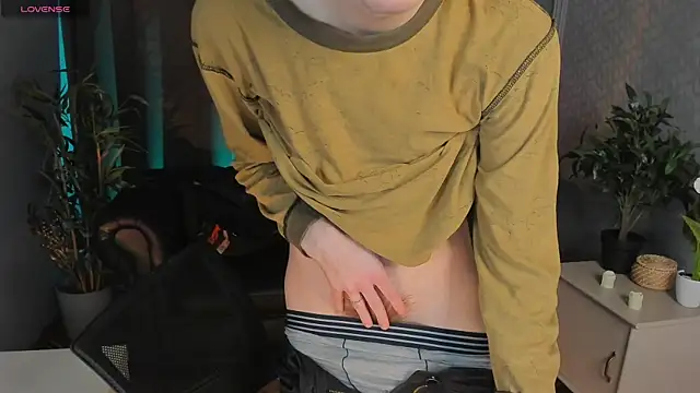 Tommy Stars online show from March 25, 2026, 5:24 am