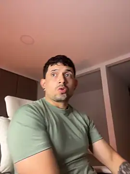 TroyeSavage online show from April 23, 2026, 10:58 am