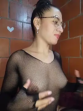 Snapshot of Amanda_x1 chatting on June 5, 2026, 10:10 am Amanda x1 online show from June 5, 2026, 10:10 am