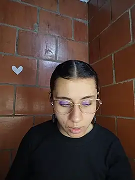 Snapshot of Amanda_x1 chatting on June 9, 2026, 9:04 pm Amanda x1 online show from June 9, 2026, 9:04 pm