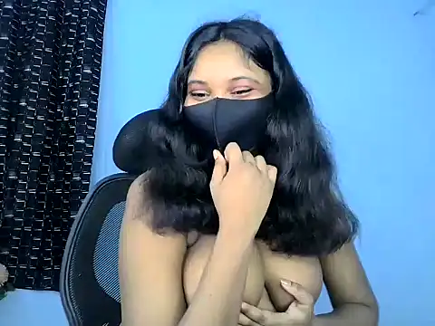 KASHISH SINGH  online show from July 9, 2026, 7:40 pm