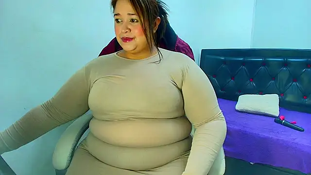 BustyyJuicy Rs online show from March 30, 2026, 12:28 pm