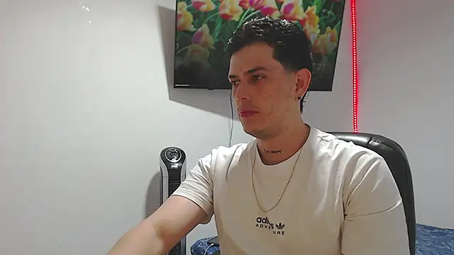 JUAN CAMILOXXX online show from March 16, 2026, 2:28 am