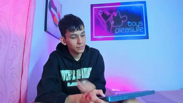 Desire Boys1 online show from April 18, 2026, 6:56 pm