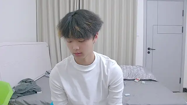 icecream-002 online show from April 5, 2026, 10:45 am