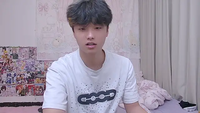 icecream-002 online show from May 11, 2026, 11:38 am