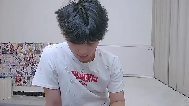 icecream-002 online show from May 18, 2026, 1:06 pm