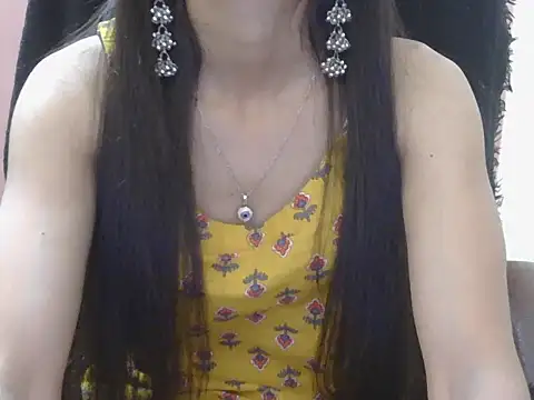 Lovely Ananta online show from April 3, 2026, 6:28 pm