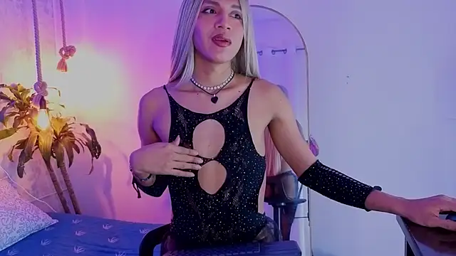 Snapshot of july_quinzel chatting on June 11, 2026, 2:53 am july quinzel online show from June 11, 2026, 2:53 am