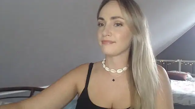 ScarlettSensitive online show from July 5, 2026, 3:19 pm