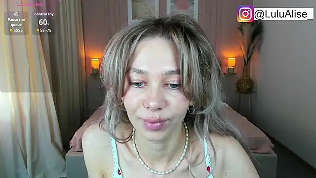 LuluAlis online show from April 3, 2026, 1:20 pm