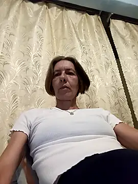 Tania9876 online show from July 4, 2026, 7:09 pm