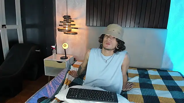 Skinny Mac online show from April 9, 2026, 12:32 pm