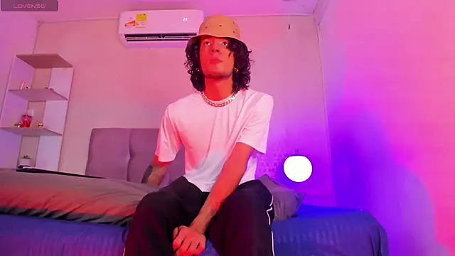 Skinny Mac online show from June 3, 2026, 1:46 pm
