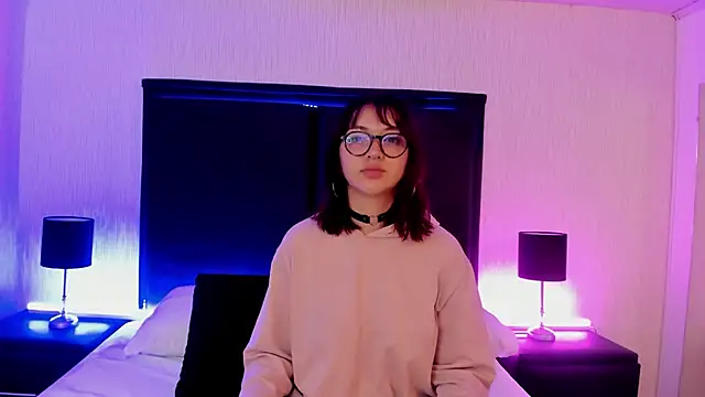 LilithBluum online show from April 21, 2026, 11:16 am