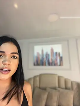 Bella-Ferrer online show from April 14, 2026, 6:14 pm