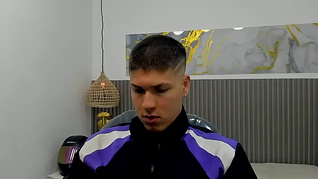 AlessandroFranco online show from March 23, 2026, 12:20 pm
